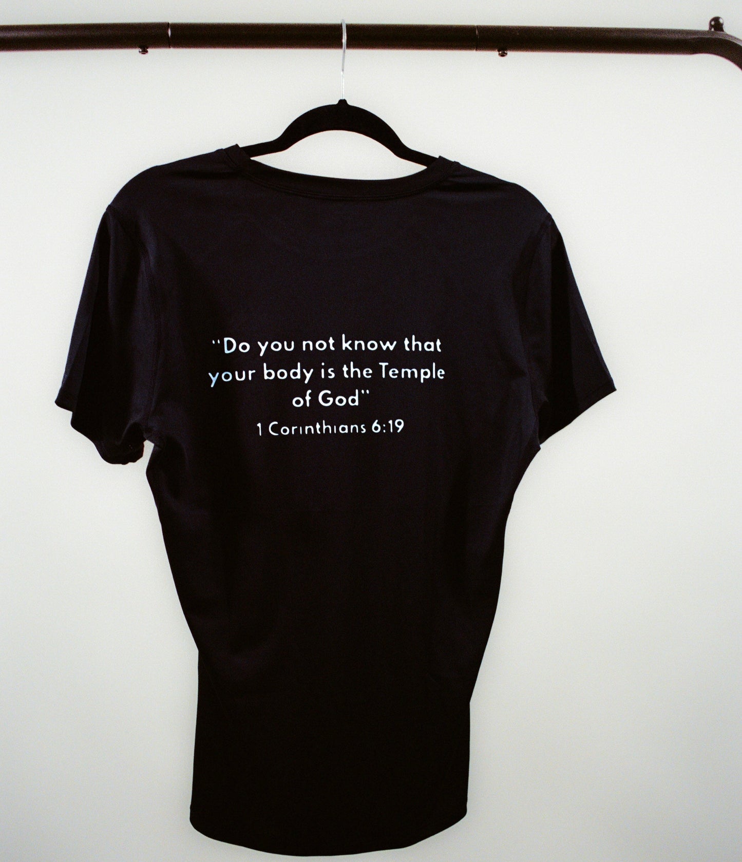 Short sleeve compression